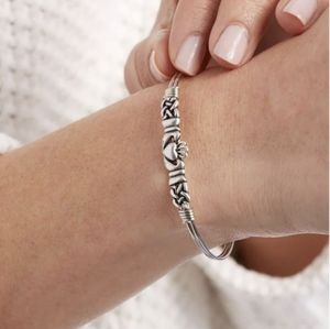 NWT Claddagh Bracelet